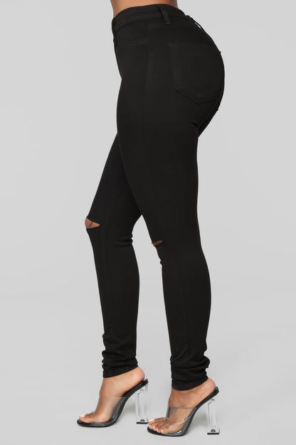 Skinny Jeans mit schmaler Taille - Schwarz